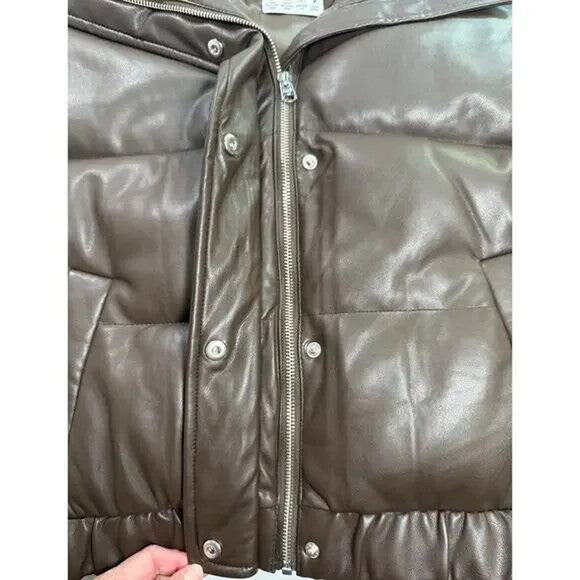 Abercrombie & Fitch Dark Brown Puffer Vest, Faux Leather - M - Picture 8 of 8